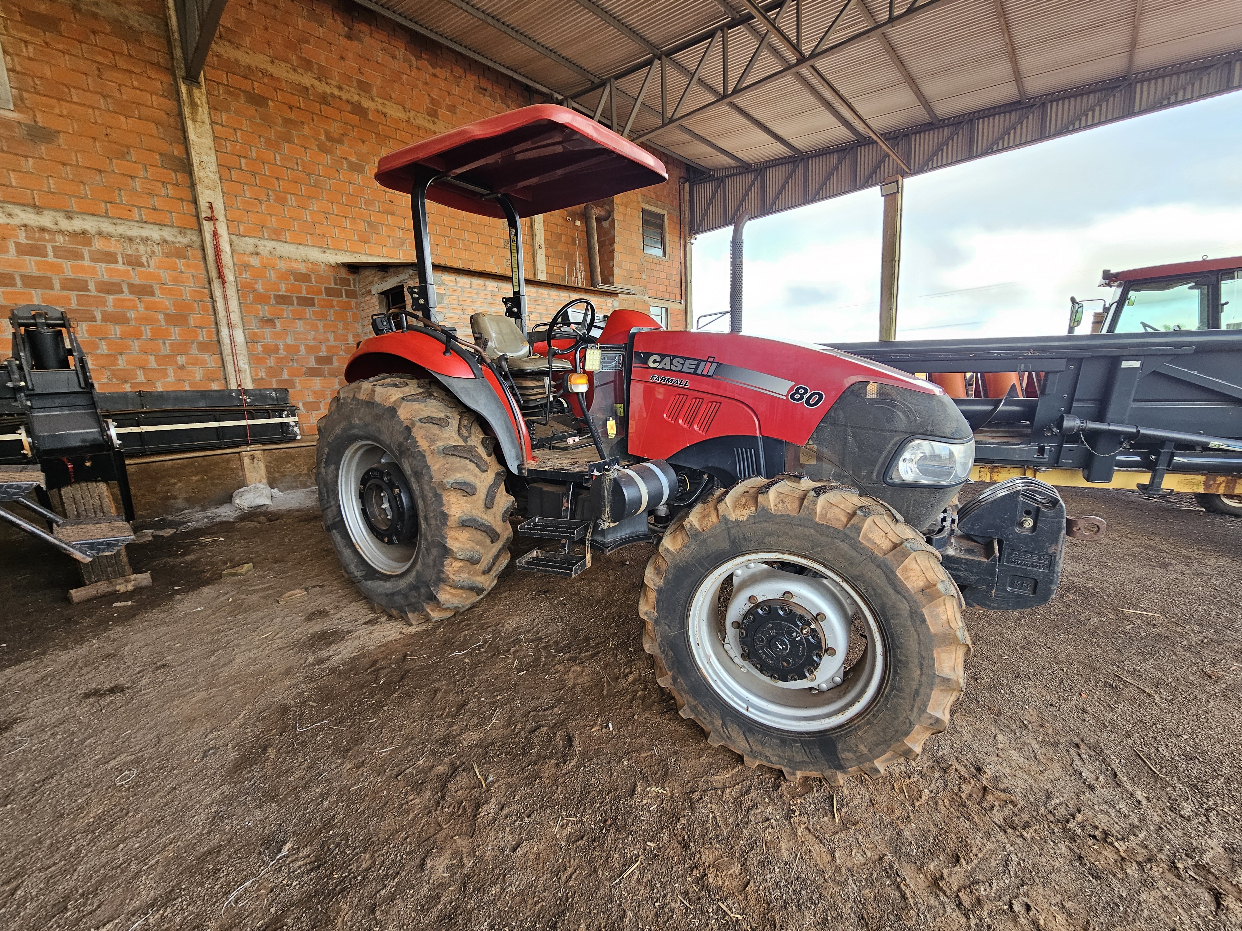 Trator Case Farmall 80 2013 4x4